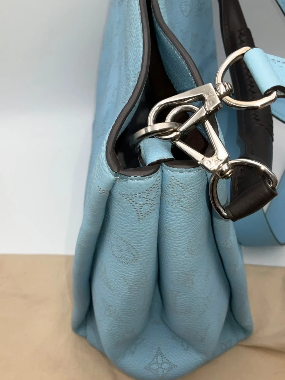 Louis Vuitton Ice Blue Mahina Leather Babylone PM 2 way